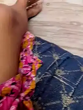 Snapshot of sneha_telugu_girl chatting on December 7, 3:58 am sneha telugu girl online show from December 7, 3:58 am