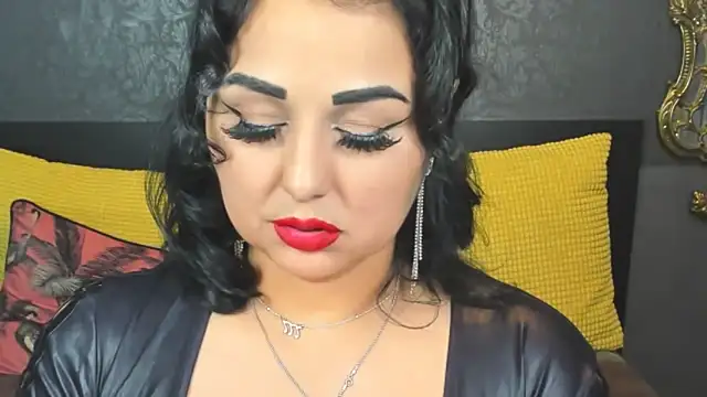 Snapshot of SelenaNoctis chatting on January 23, 1:45 pm SelenaNoctis online show from January 23, 1:45 pm