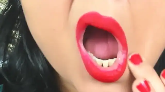 Snapshot of SelenaNoctis chatting on January 25, 8:10 am SelenaNoctis online show from January 25, 8:10 am