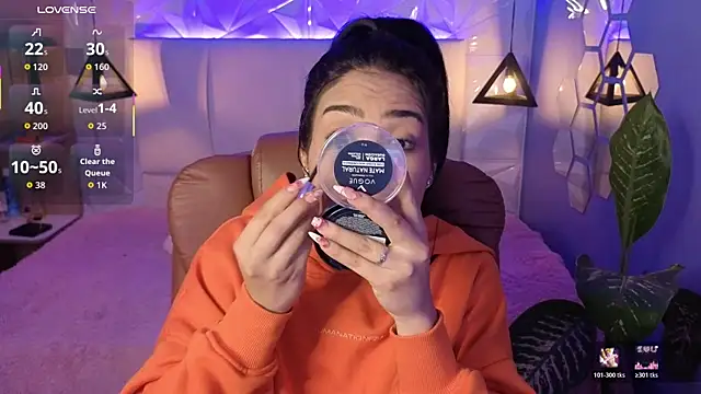 AlessiaVal  online show from January 6, 1:59 pm