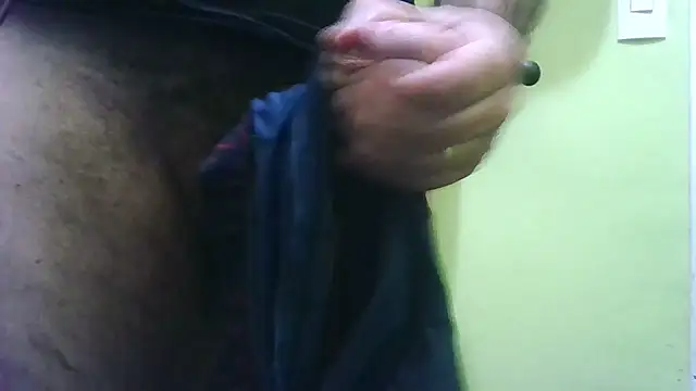 loganwolverine02 online show from November 27, 1:35 pm