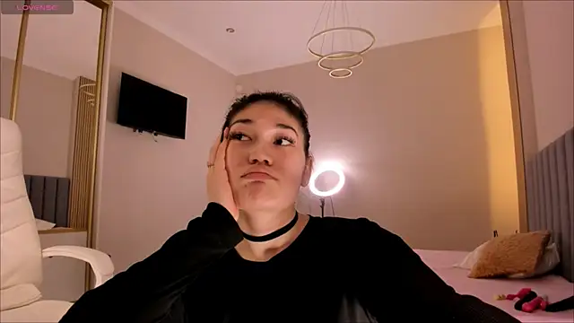 Snapshot of Hisoka_Jaa chatting on December 15, 8:04 pm Hisoka Jaa online show from December 15, 8:04 pm