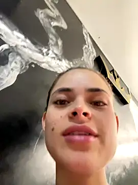 HannaRhodes online show from September 9, 2:38 pm