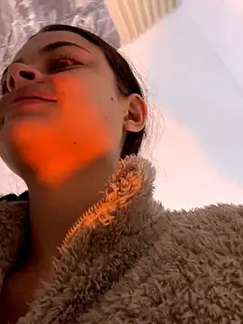 HannaRhodes online show from September 28, 12:54 pm