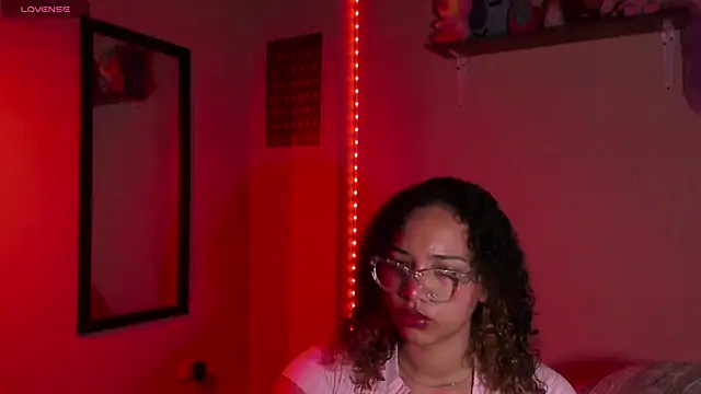 MadelineBenet online show from January 11, 5:41 am