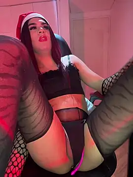 Snapshot of Mia_Frank_ chatting on December 12, 11:03 pm Mia Frank online show from December 12, 11:03 pm