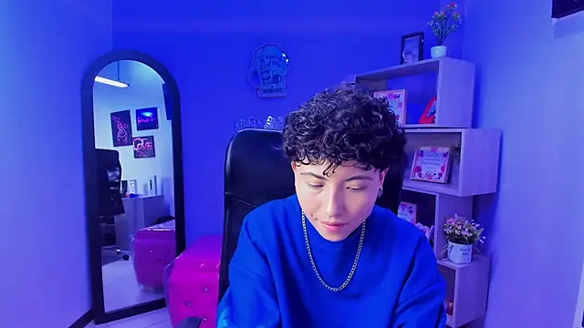 Snapshot of Im_Mathias chatting on November 20, 4:12 am Im Mathias online show from November 20, 4:12 am