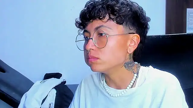 Im Mathias online show from February 17, 3:36 am