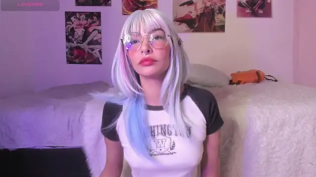 Luna-Chann online show from November 23, 8:52 pm