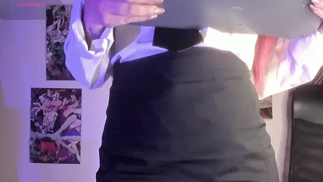 Luna-Chann online show from February 28, 9:16 pm