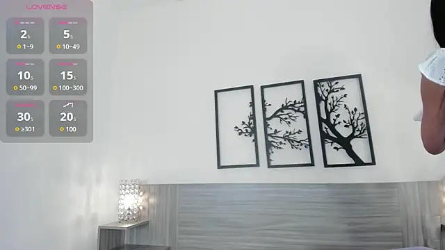 AmaraVelez online show from February 1, 4:11 pm