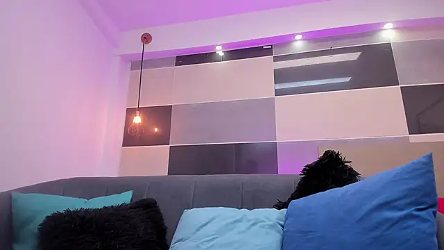 Zara Jackson online show from December 1, 8:41 am