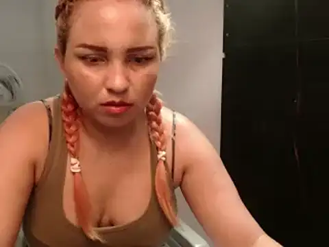 Agatha browser online show from February 3, 3:31 am