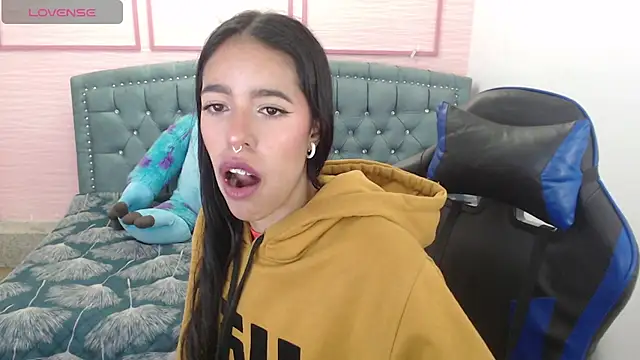 stephania t online show from January 29, 10:27 am