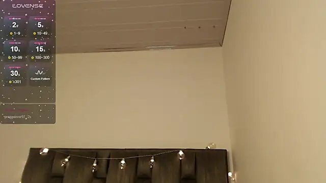 julz 03 online show from December 16, 8:58 pm