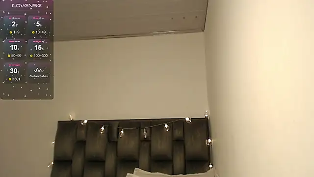 julz 03 online show from January 15, 1:52 pm