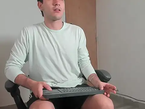 leo030809 online show from March 26, 10:26 pm