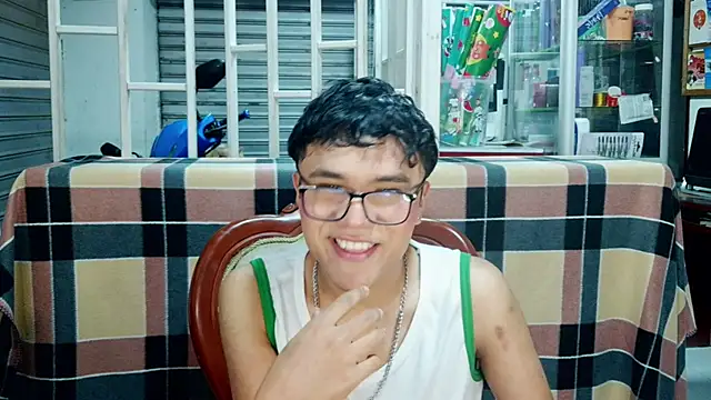 Snapshot of Baby_Cream chatting on January 2, 5:24 am Baby Cream online show from January 2, 5:24 am