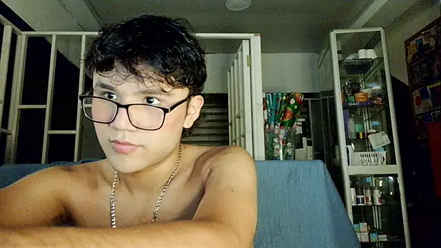 Snapshot of Baby_Cream chatting on January 8, 4:34 am Baby Cream online show from January 8, 4:34 am