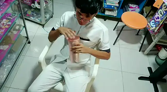 Snapshot of Baby_Cream chatting on January 27, 5:47 am Baby Cream online show from January 27, 5:47 am