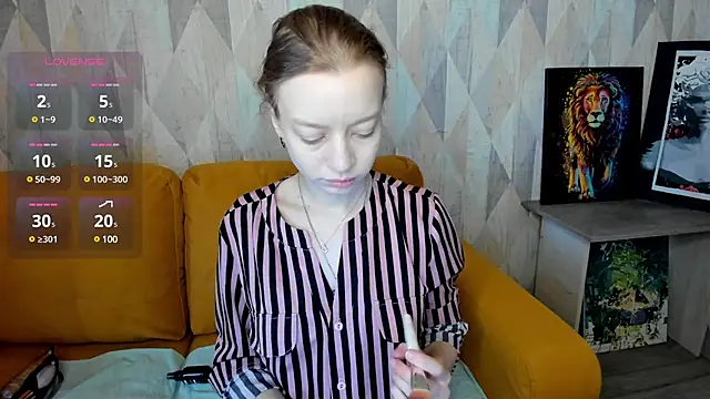 Snapshot of Michelle_Blond chatting on February 21, 7:01 am Michelle Blond online show from February 21, 7:01 am