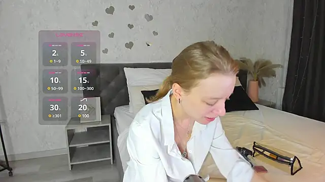 Snapshot of Michelle_Blond chatting on March 21, 7:22 am Michelle Blond online show from March 21, 7:22 am