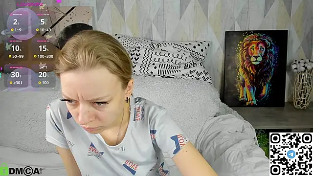 Snapshot of Michelle_Blond chatting on October 3, 8:00 am Michelle Blond online show from October 3, 8:00 am