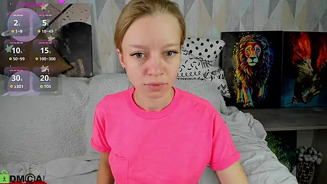 Snapshot of Michelle_Blond chatting on October 6, 7:28 am Michelle Blond online show from October 6, 7:28 am