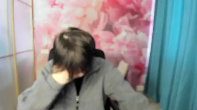 EmiliaYours online show from December 20, 12:38 pm