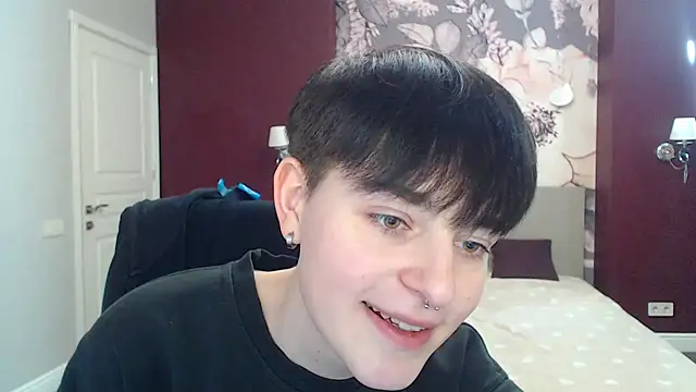 EmiliaYours online show from December 24, 10:22 am