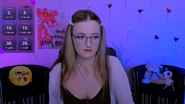 Snapshot of luna_berryy chatting on April 29, 8:04 pm luna berryy online show from April 29, 8:04 pm