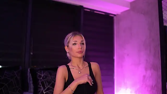 Candy Ivy online show from November 10, 6:07 pm