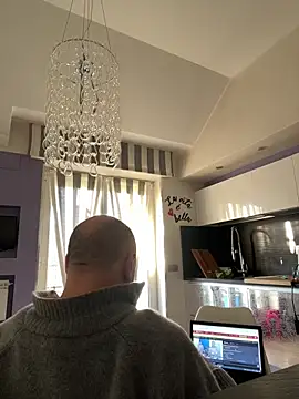 Snapshot of pantomax chatting on February 5, 3:31 pm pantomax online show from February 5, 3:31 pm