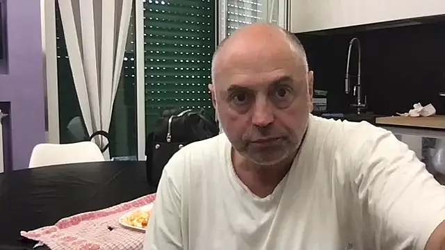 Snapshot of pantomax chatting on September 22, 1:24 pm pantomax online show from September 22, 1:24 pm