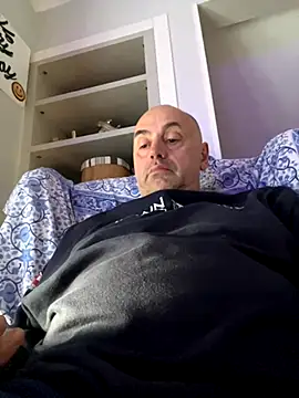 Snapshot of pantomax chatting on October 10, 12:26 pm pantomax online show from October 10, 12:26 pm