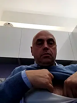 Snapshot of pantomax chatting on November 10, 1:21 pm pantomax online show from November 10, 1:21 pm