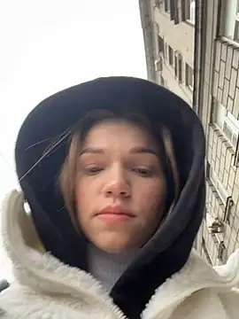 KitteCat online show from November 7, 8:47 am