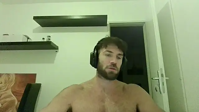 alpha-hunk online show from October 5, 7:12 pm