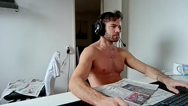 alpha-hunk online show from December 21, 10:44 am