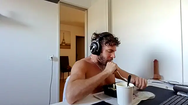 alpha-hunk online show from March 17, 2:20 pm