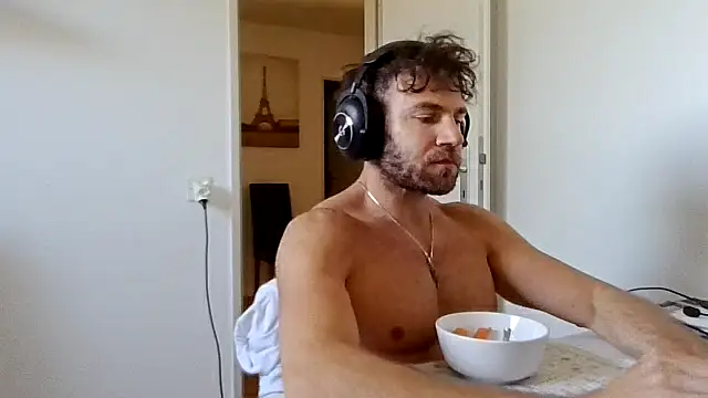 alpha-hunk online show from April 22, 10:28 am