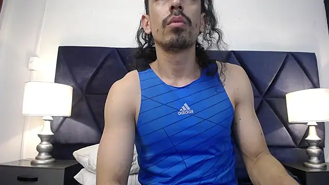 Sr Magnus  online show from February 11, 4:02 pm