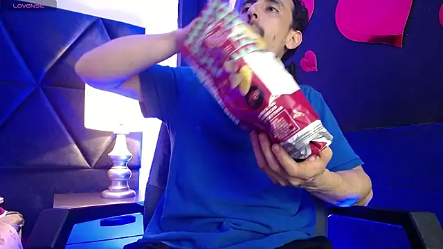 Sr Magnus  online show from February 28, 11:47 am