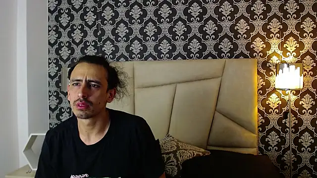 Sr Magnus  online show from March 11, 4:32 am