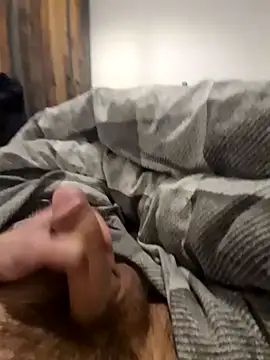 Snapshot of NiceBone000 chatting on January 14, 3:45 am NiceBone000 online show from January 14, 3:45 am