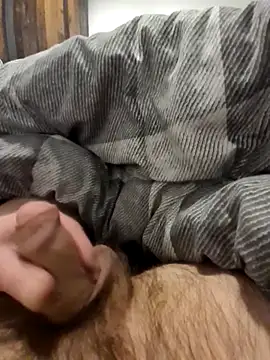 Snapshot of NiceBone000 chatting on February 11, 9:31 pm NiceBone000 online show from February 11, 9:31 pm