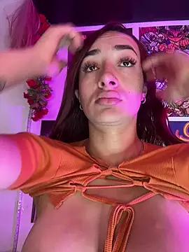 ariiel  online show from November 5, 2:39 pm