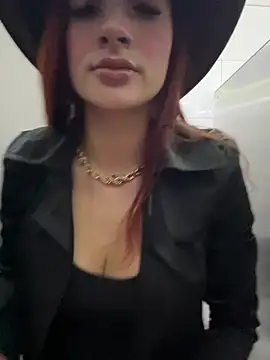 ariiel  online show from April 26, 5:32 pm