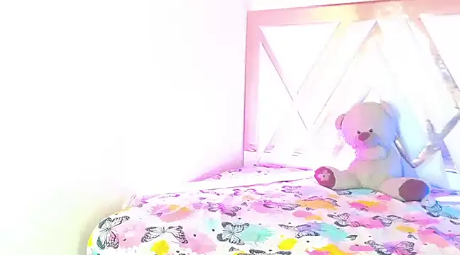 Snapshot of Yariya_sensual chatting on December 7, 11:18 am Yariya sensual online show from December 7, 11:18 am