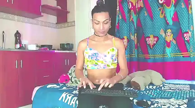 Snapshot of Yariya_sensual chatting on January 14, 3:01 am Yariya sensual online show from January 14, 3:01 am